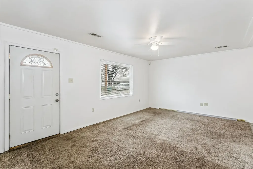 4533 S Elmhurst Wichita KS 67216-0000