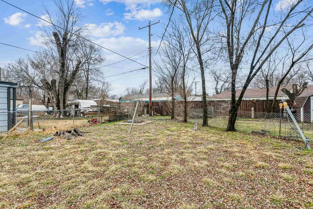 4533 S Elmhurst Wichita KS 67216-0000