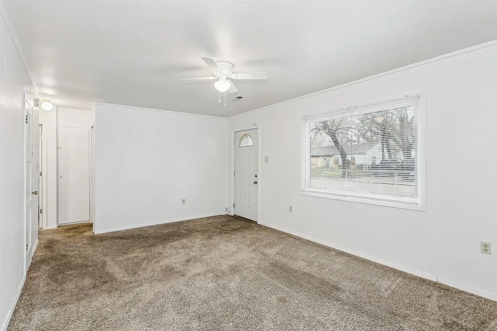 4533 S Elmhurst Wichita KS 67216-0000