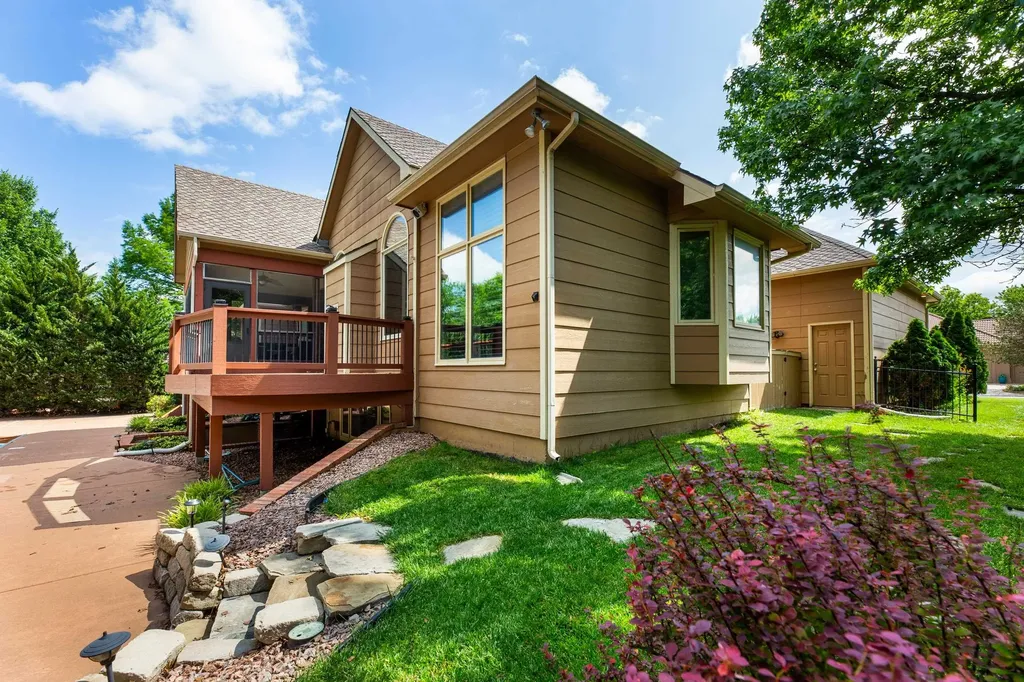 104 N Chelmsford Court Wichita KS 67230