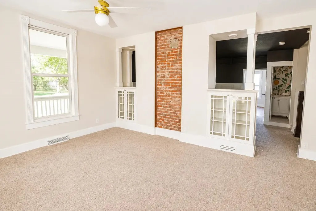 502 E 10th Winfield KS 67156