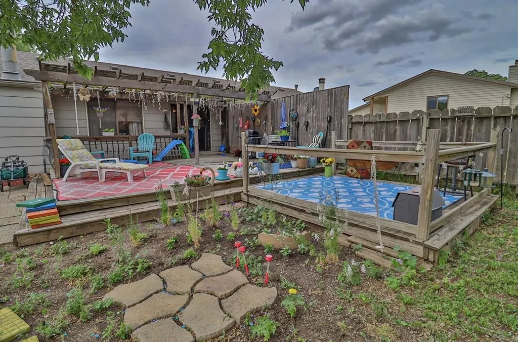 1738 S Beech Court Wichita KS 67207