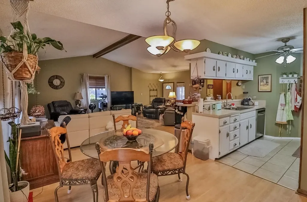 1738 S Beech Court Wichita KS 67207