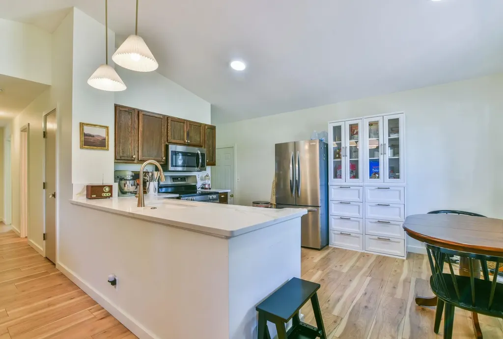 919 E Karla Haysville KS 67060