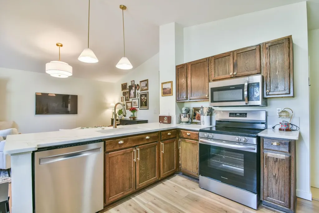 919 E Karla Haysville KS 67060