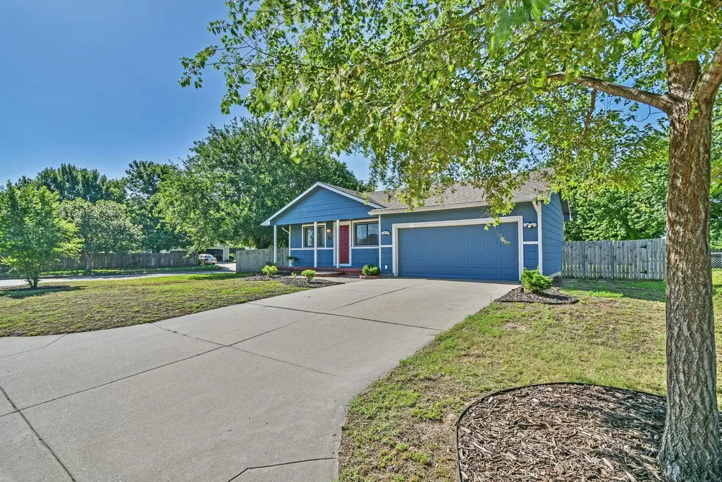 919 E Karla Haysville KS 67060