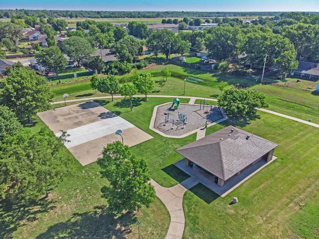 919 E Karla Haysville KS 67060
