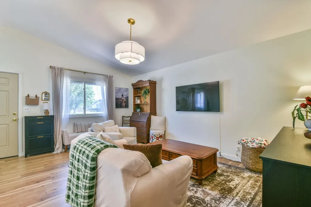 919 E Karla Haysville KS 67060