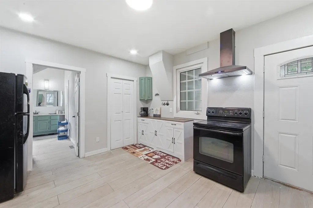 1124 S Market Wichita KS 67211