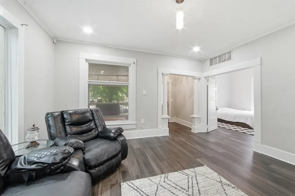 1124 S Market Wichita KS 67211