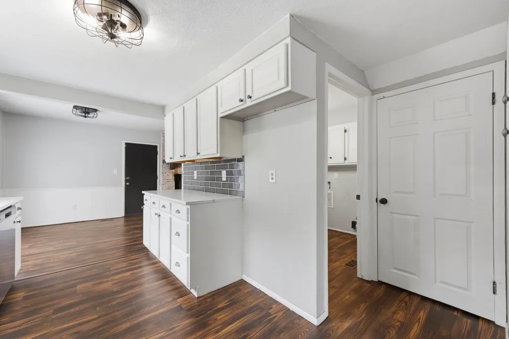 1243 N Dry Creek Derby KS 67037