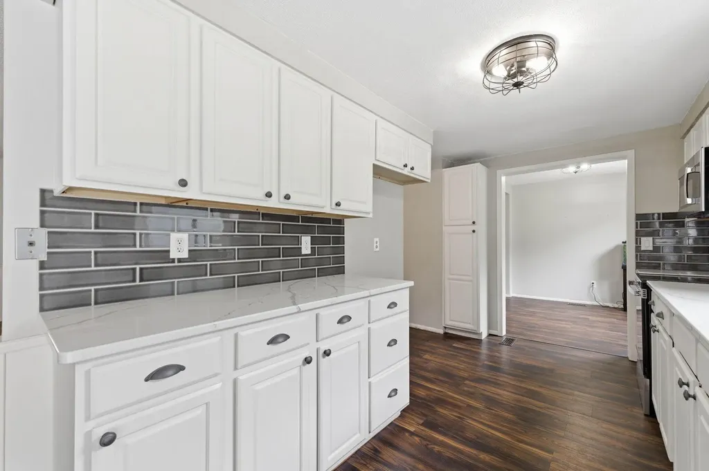 1243 N Dry Creek Derby KS 67037