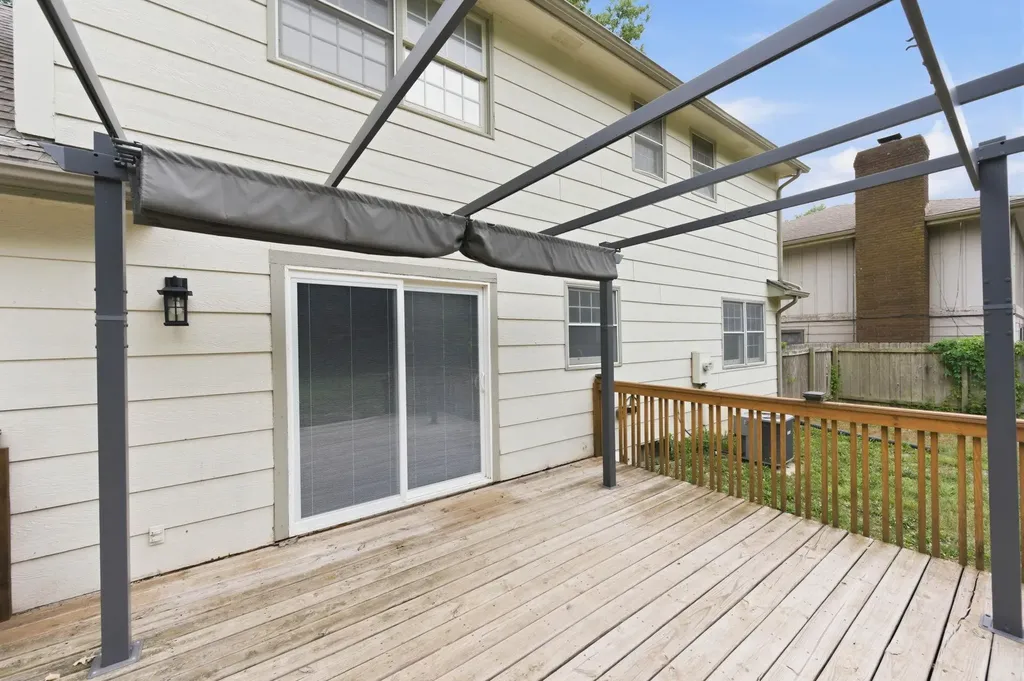 1243 N Dry Creek Derby KS 67037
