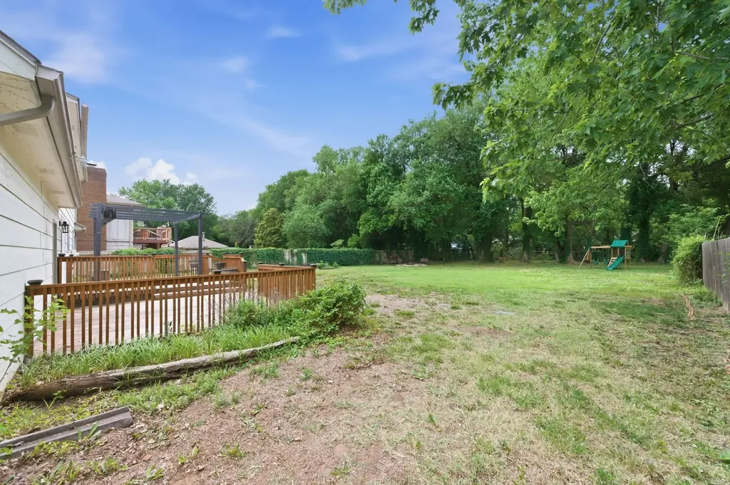 1243 N Dry Creek Derby KS 67037