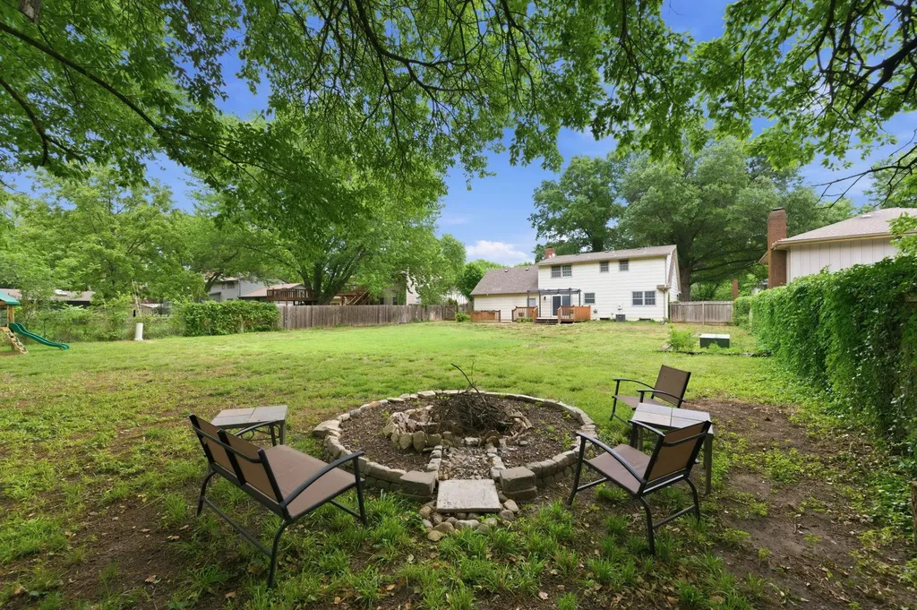 1243 N Dry Creek Derby KS 67037