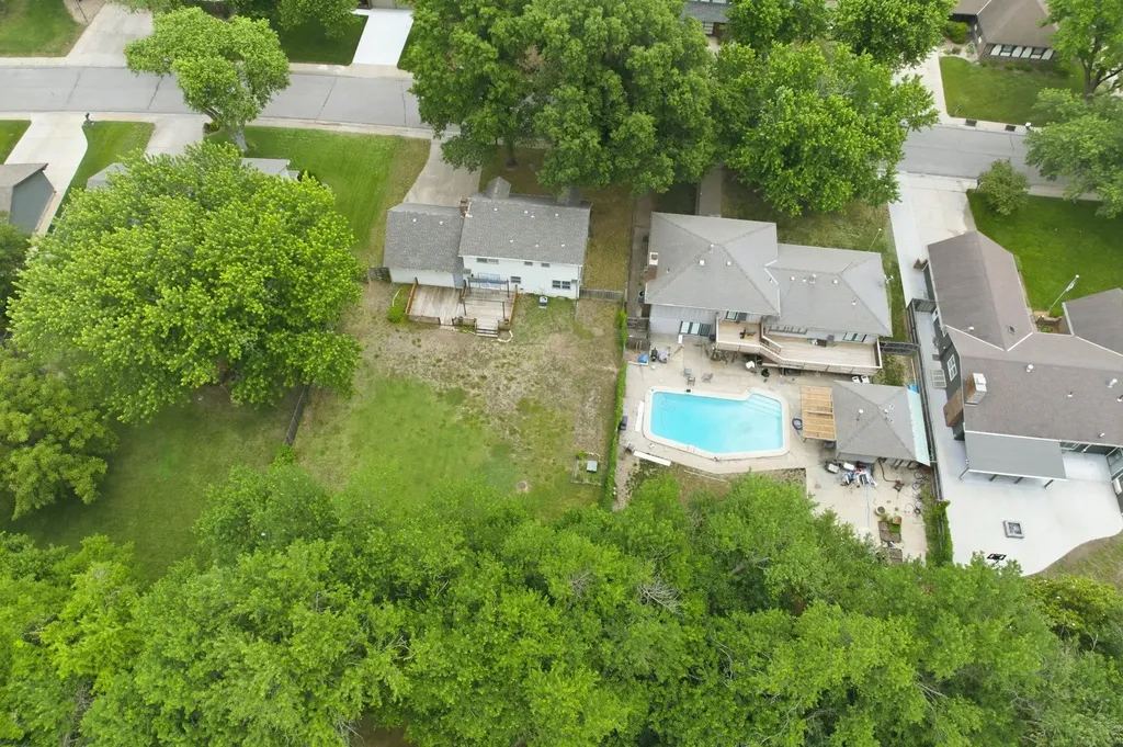 1243 N Dry Creek Derby KS 67037