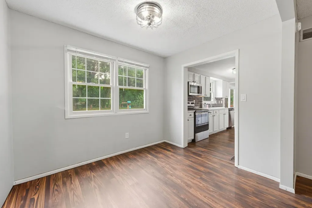 1243 N Dry Creek Derby KS 67037