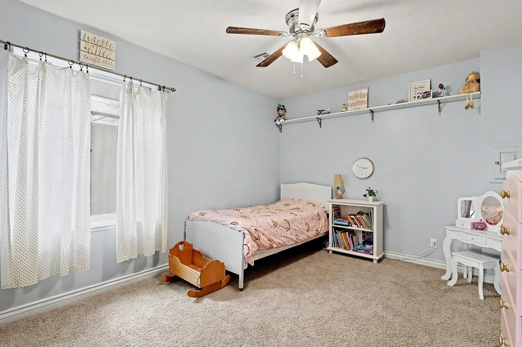 150 S Blue Bells Court Garden Plain KS 67050