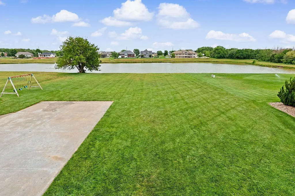 150 S Blue Bells Court Garden Plain KS 67050