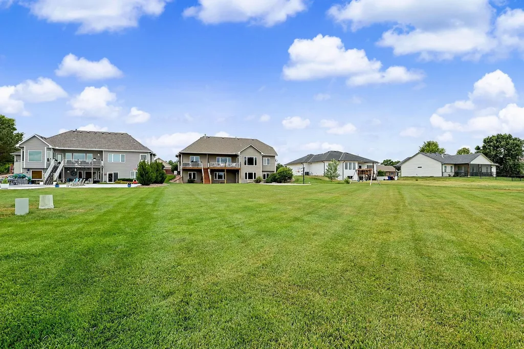 150 S Blue Bells Court Garden Plain KS 67050