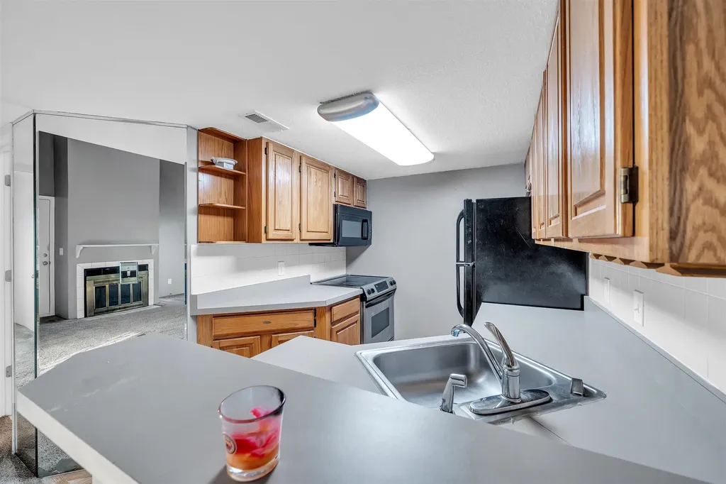 10011 E Boston Wichita KS 67207