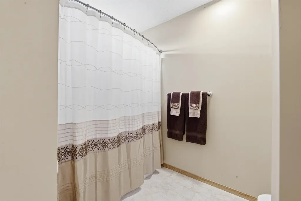 12308 E Ayesbury Circle Wichita KS 67226