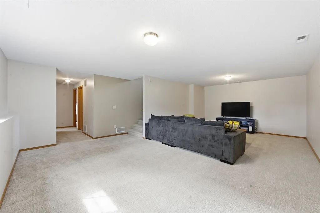12308 E Ayesbury Circle Wichita KS 67226