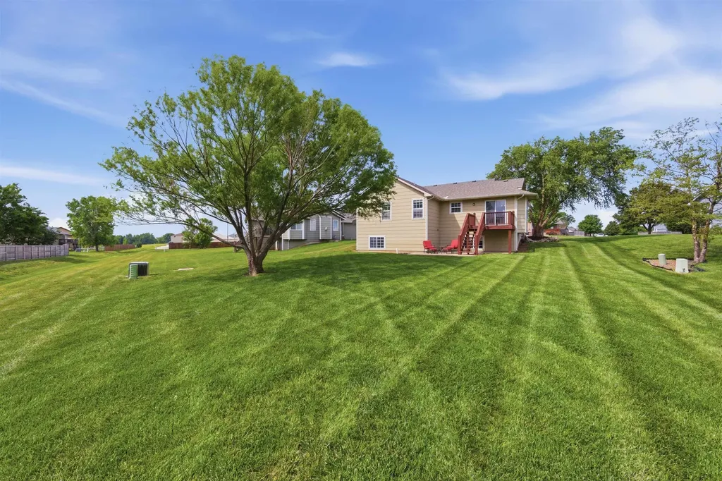 12308 E Ayesbury Circle Wichita KS 67226