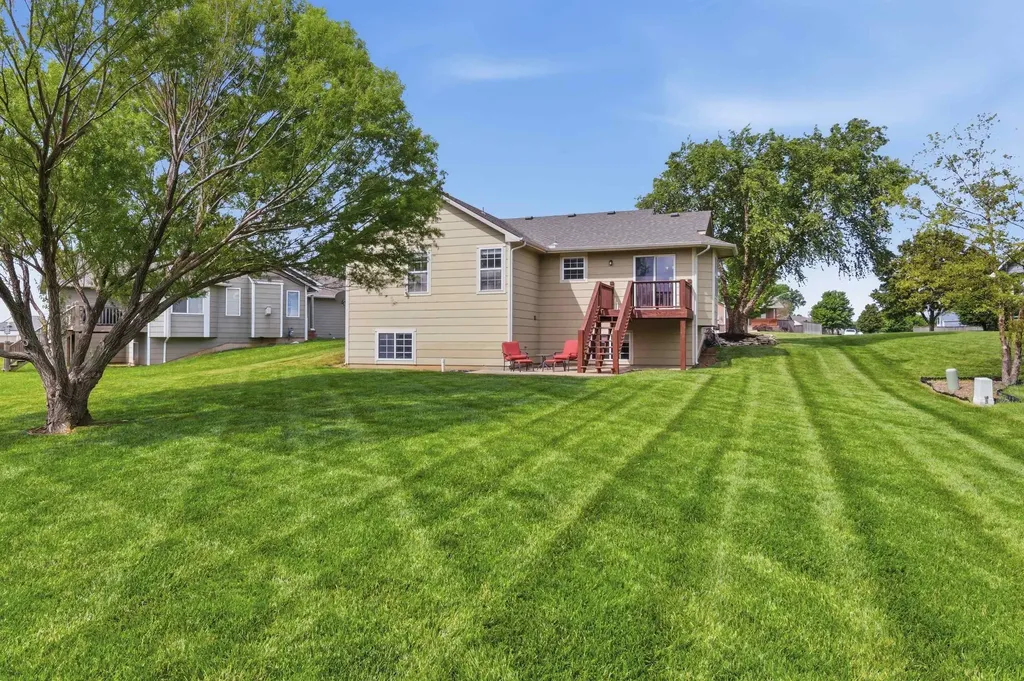 12308 E Ayesbury Circle Wichita KS 67226