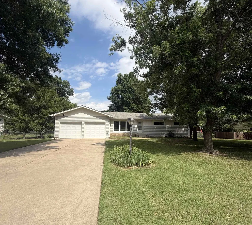 1820 N Ridge Road El Dorado KS 67042