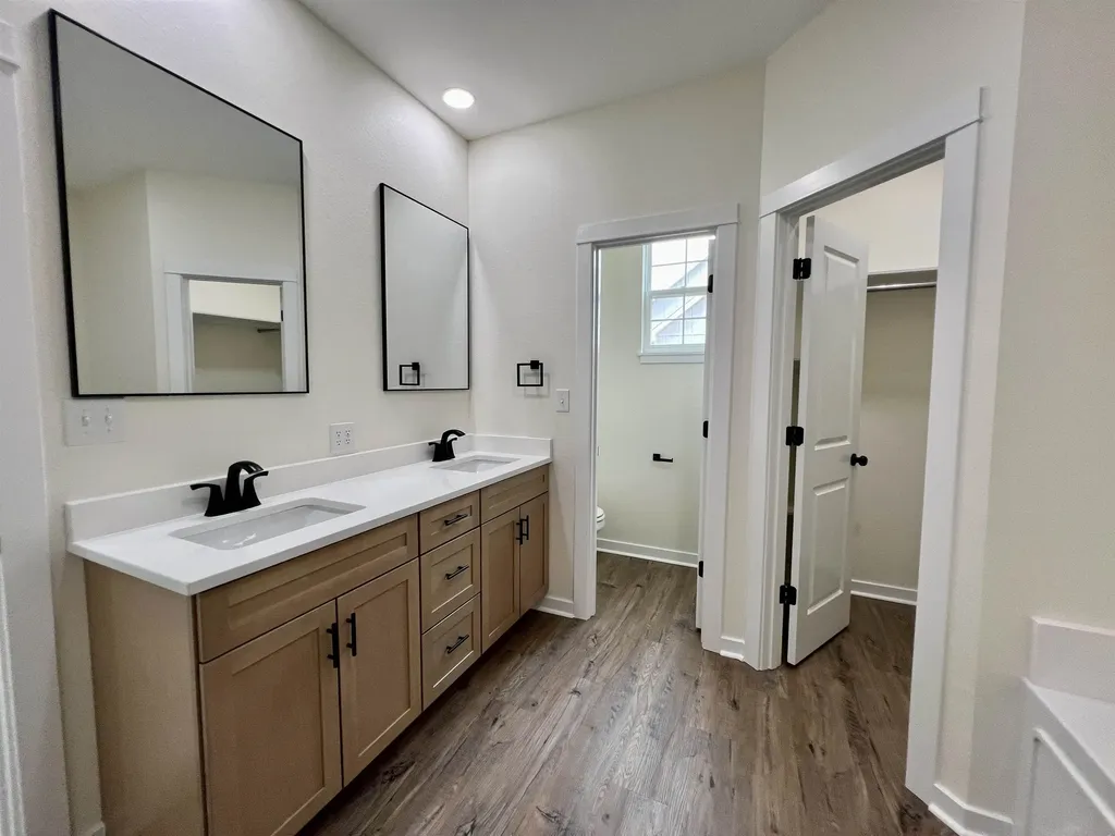208 Castle Pines Drive Arkansas City KS 67005