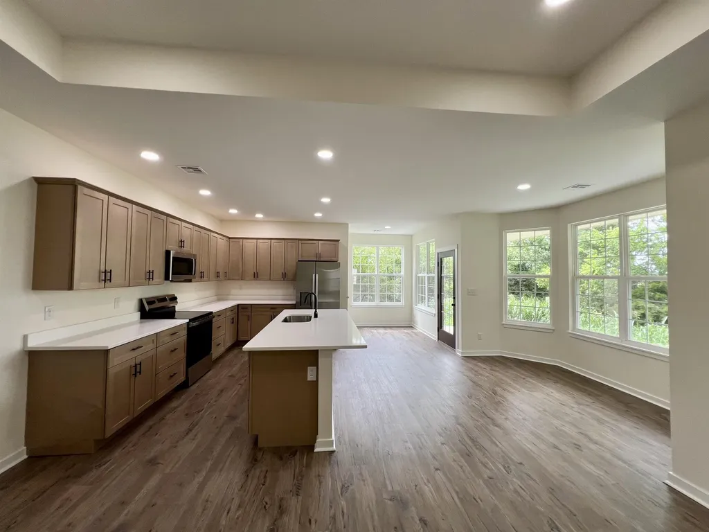 208 Castle Pines Drive Arkansas City KS 67005