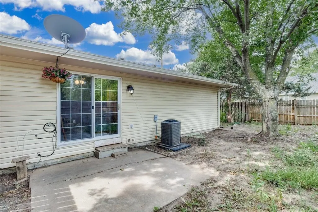 212 E Rosewood Street Rose Hill KS 67133