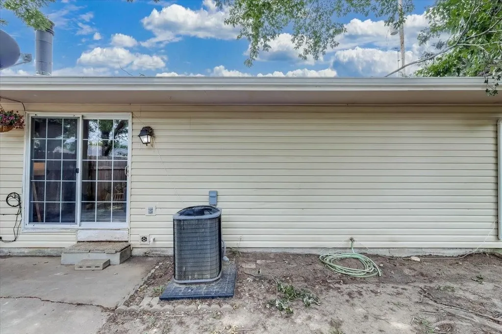 212 E Rosewood Street Rose Hill KS 67133
