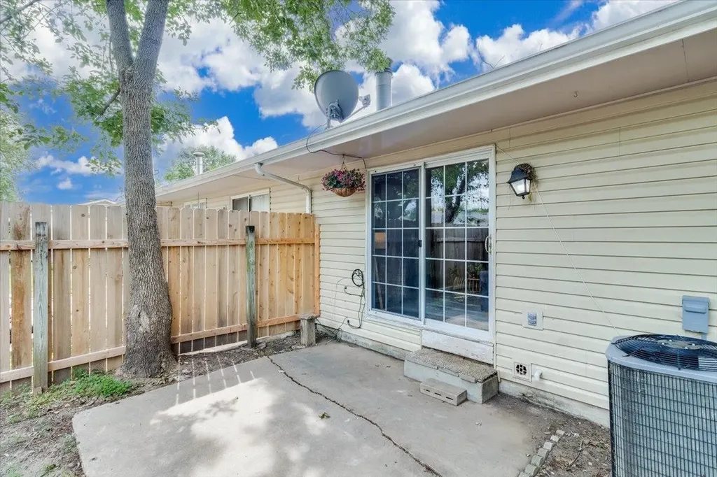 212 E Rosewood Street Rose Hill KS 67133