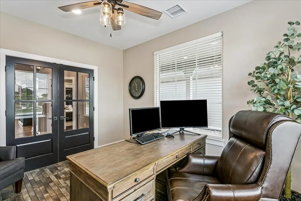 1434 S Monument Street Wichita KS 67235
