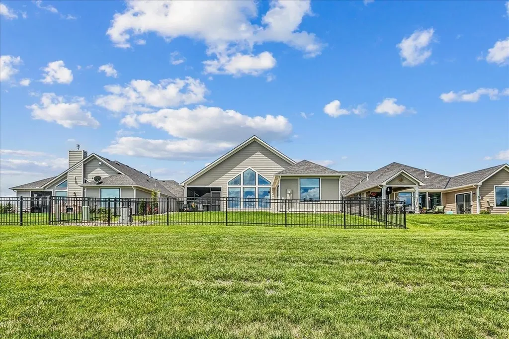 1434 S Monument Street Wichita KS 67235