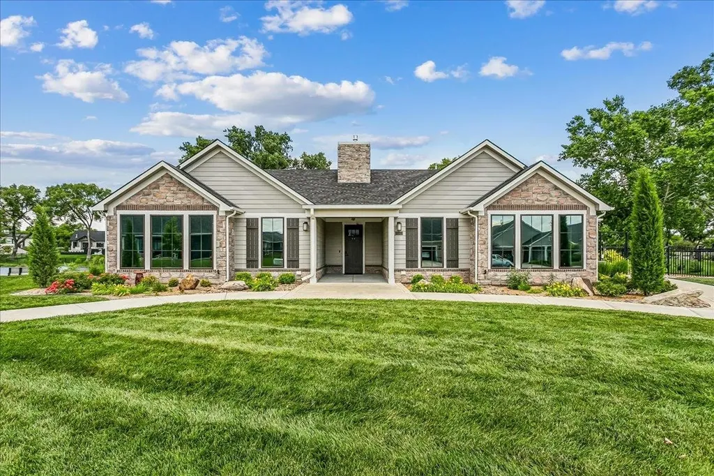 1434 S Monument Street Wichita KS 67235