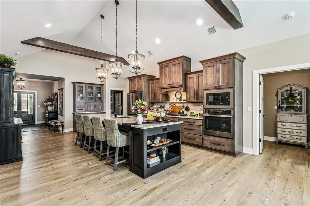 1434 S Monument Street Wichita KS 67235