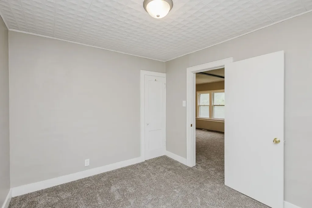 1646 S Ellis Wichita KS 67211