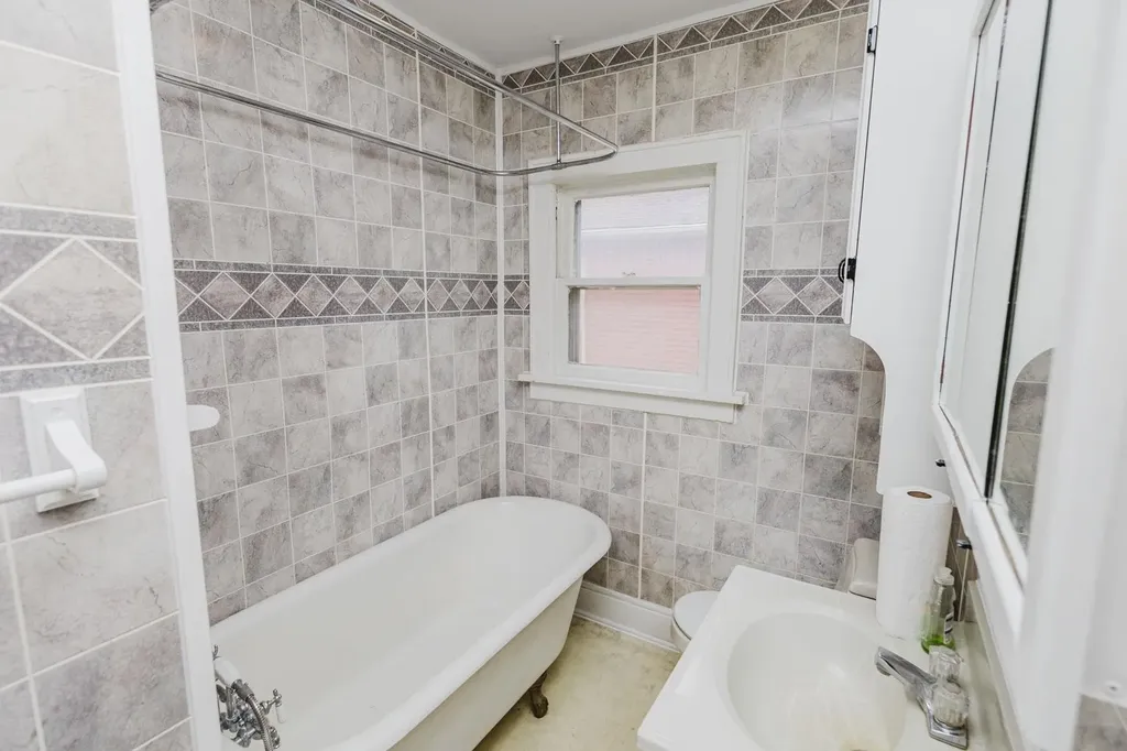 1646 S Ellis Wichita KS 67211
