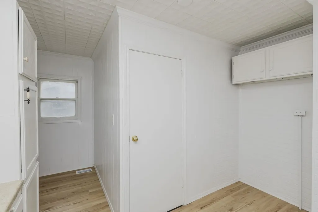 1646 S Ellis Wichita KS 67211