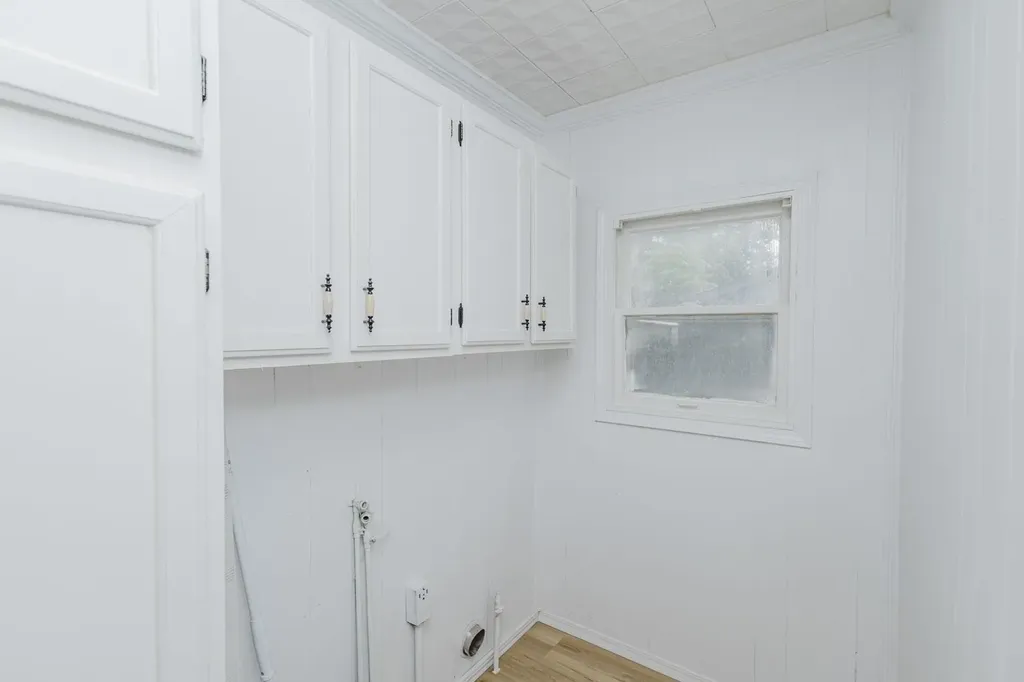 1646 S Ellis Wichita KS 67211