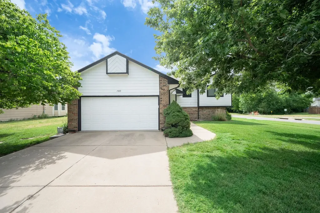 7309 E 32nd Court Wichita KS 67226