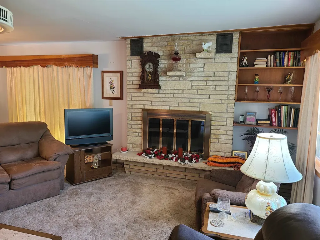 1720 Simpson Winfield KS 67156
