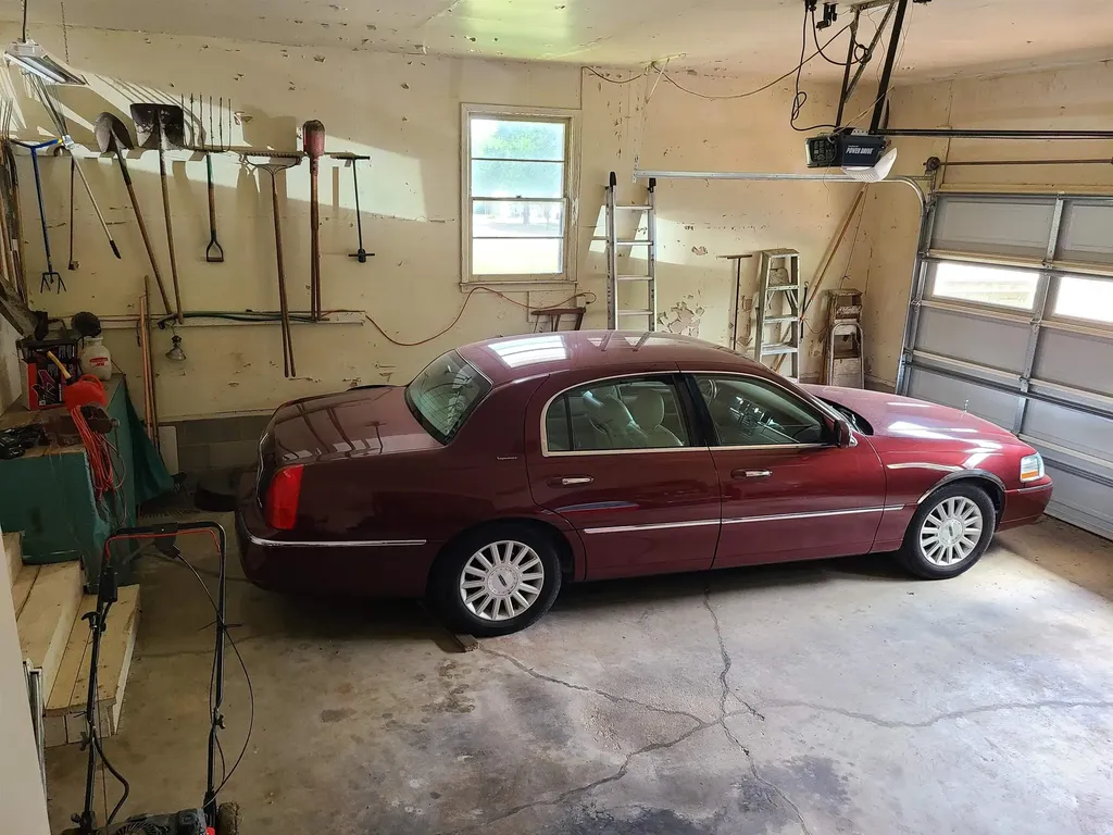 1720 Simpson Winfield KS 67156