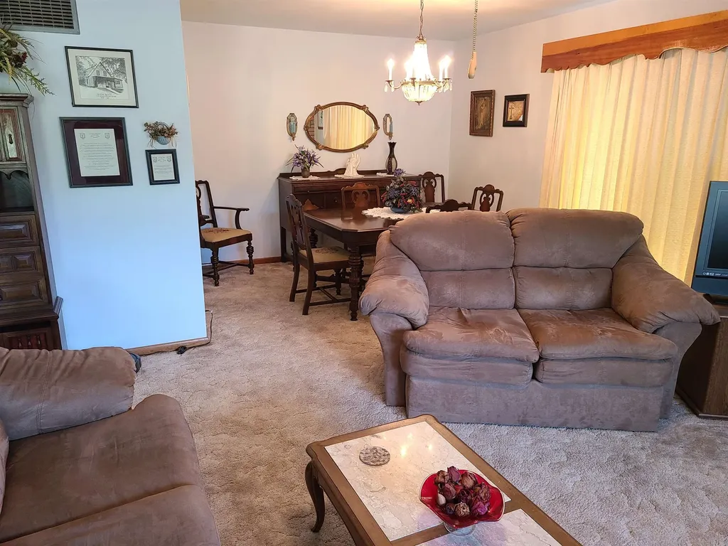 1720 Simpson Winfield KS 67156