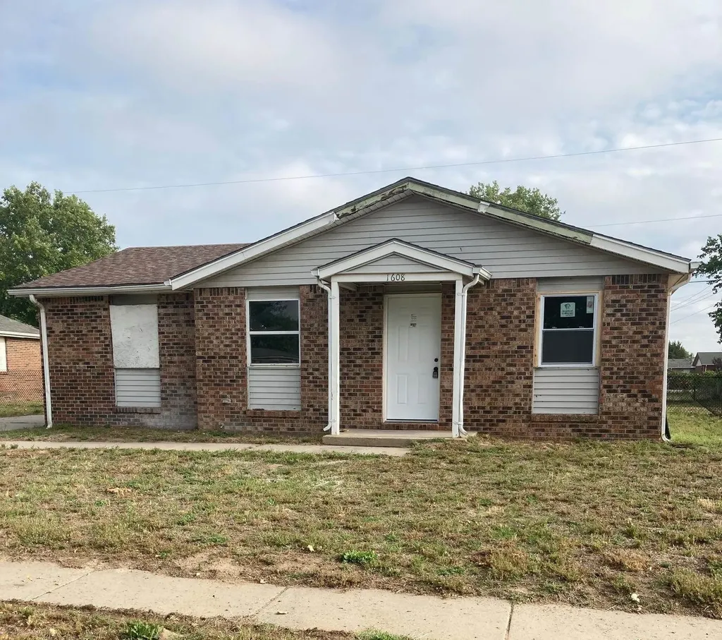 1608 E Delmar Wichita KS 67216