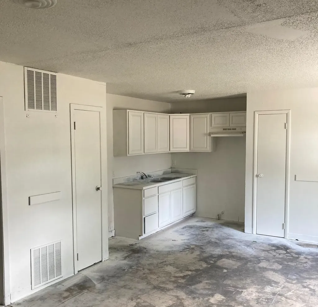 1608 E Delmar Wichita KS 67216