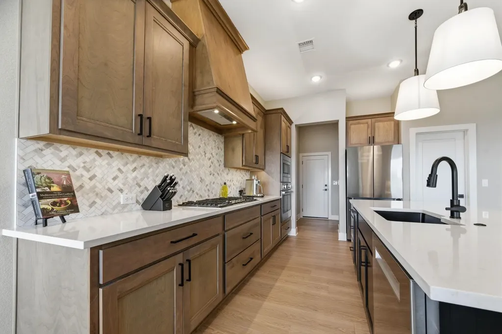 5926 E Forbes Court Bel Aire KS 67220